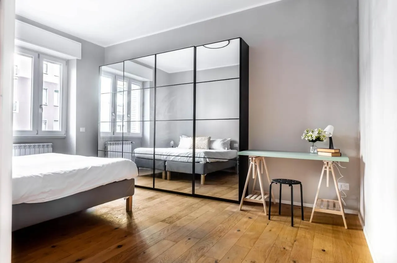 Apartmán Joivy Charming Flat With Desk Milán 0*,